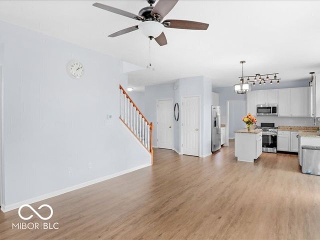 10165 Bootham Close, Fishers, IN 46038