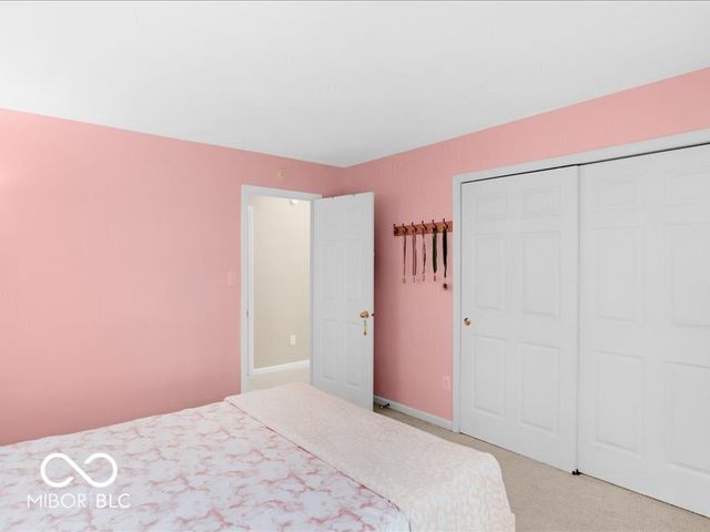 10165 Bootham Close, Fishers, IN 46038