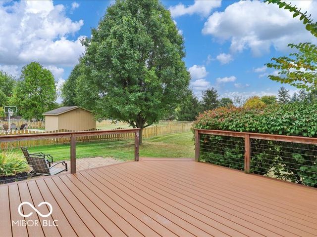 10165 Bootham Close, Fishers, IN 46038