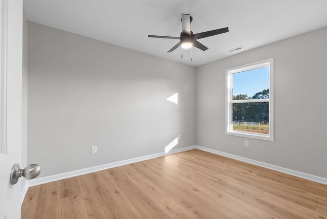 81 Dukes Park Rd, Summertown, TN 38483