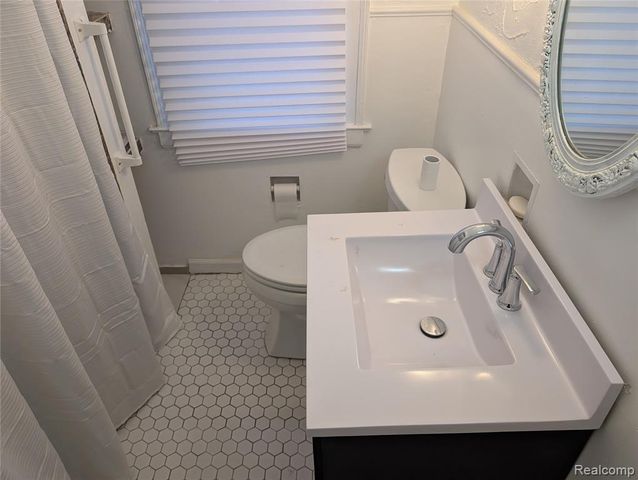 17151 Albion Street, Detroit, MI 48234