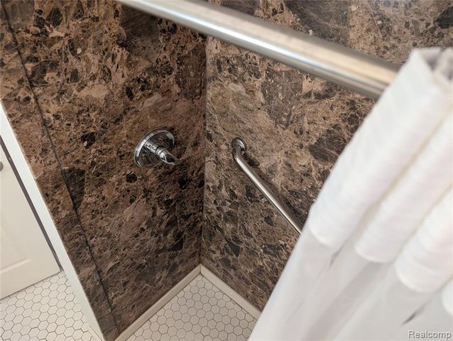 17151 Albion Street, Detroit, MI 48234