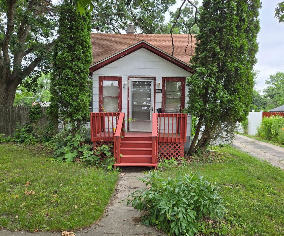 1010 Maplecrest Street, Joliet, IL 60432