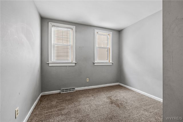 75 Juniata Place, Buffalo, NY 14210