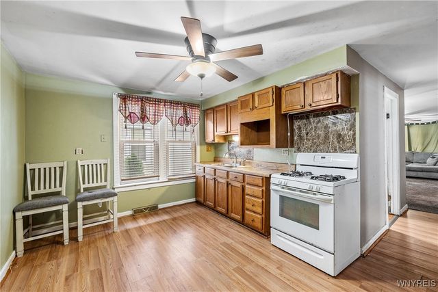 75 Juniata Place, Buffalo, NY 14210