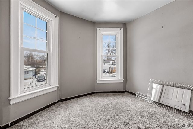 75 Juniata Place, Buffalo, NY 14210