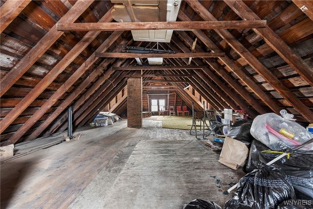 75 Juniata Place, Buffalo, NY 14210