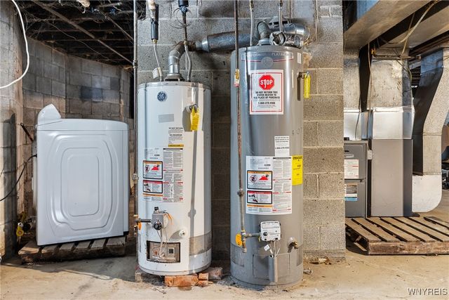 75 Juniata Place, Buffalo, NY 14210