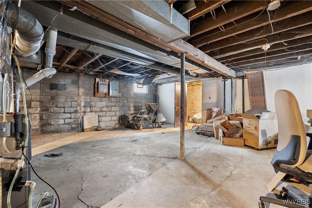 75 Juniata Place, Buffalo, NY 14210