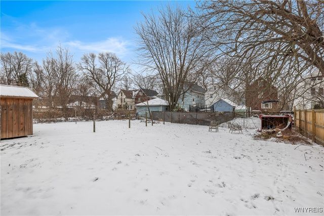 75 Juniata Place, Buffalo, NY 14210