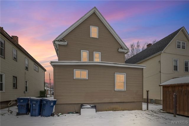 75 Juniata Place, Buffalo, NY 14210