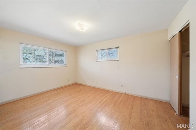 9233 Queenston Drive, Crestwood, MO 63126