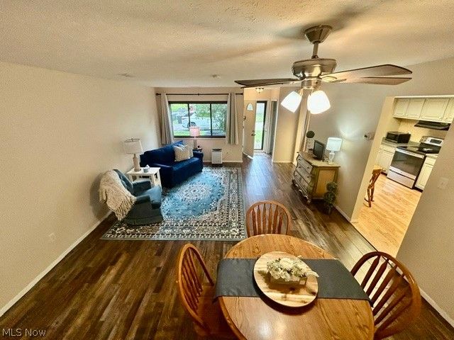11558 Harbour Light Drive, North Royalton, OH 44133