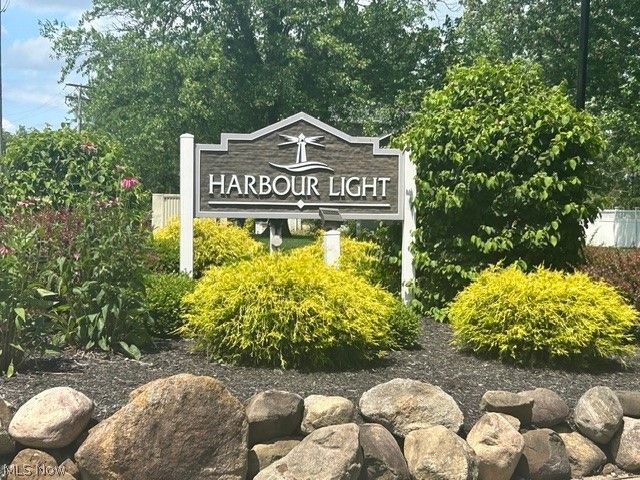11558 Harbour Light Drive, North Royalton, OH 44133