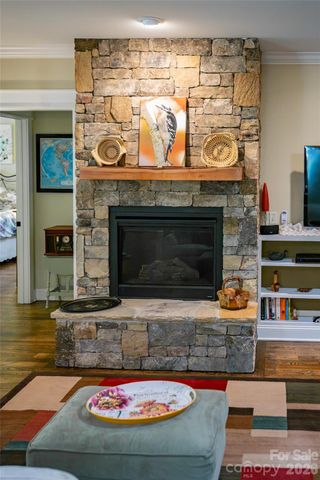 15 Stills Creek Loop, Fairview, NC 28730