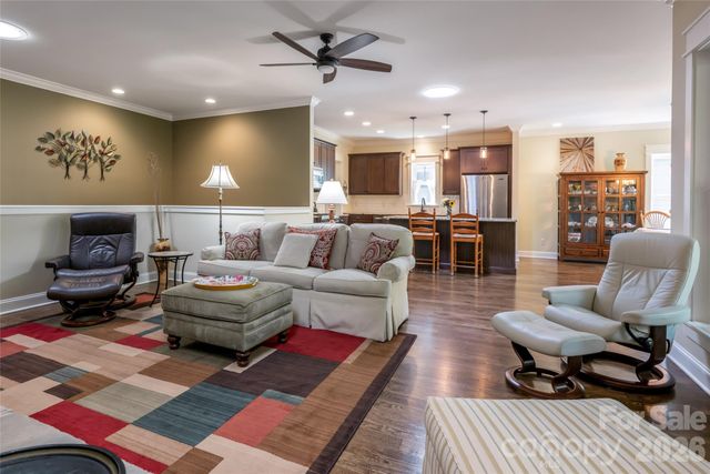 15 Stills Creek Loop, Fairview, NC 28730