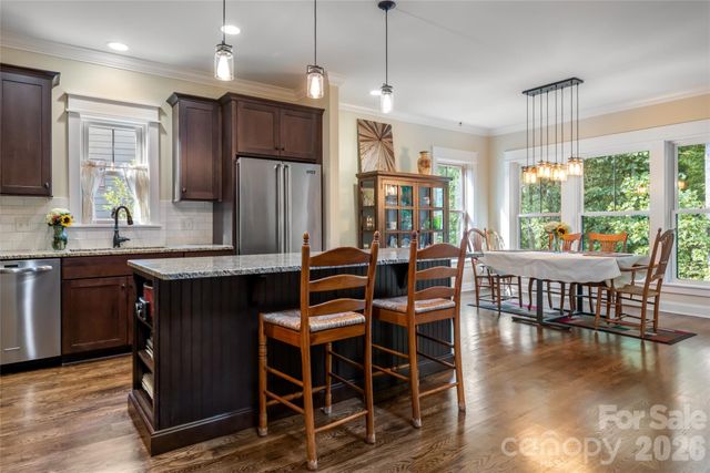15 Stills Creek Loop, Fairview, NC 28730