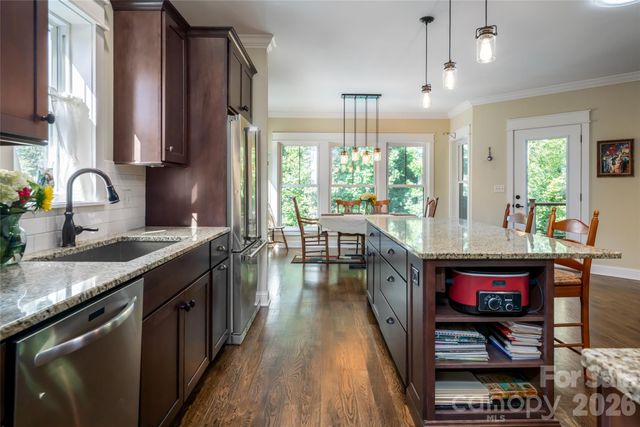 15 Stills Creek Loop, Fairview, NC 28730