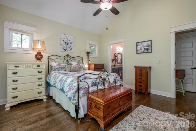 15 Stills Creek Loop, Fairview, NC 28730