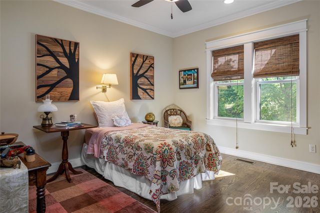 15 Stills Creek Loop, Fairview, NC 28730