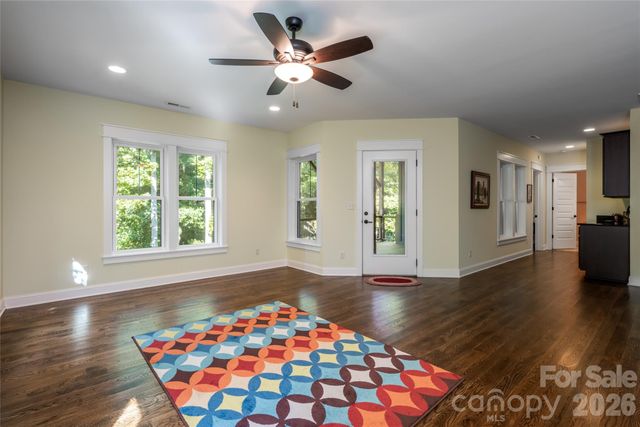 15 Stills Creek Loop, Fairview, NC 28730