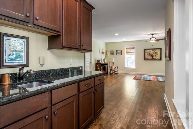 15 Stills Creek Loop, Fairview, NC 28730