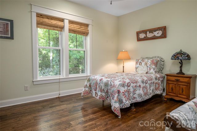 15 Stills Creek Loop, Fairview, NC 28730