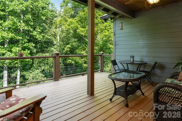 15 Stills Creek Loop, Fairview, NC 28730