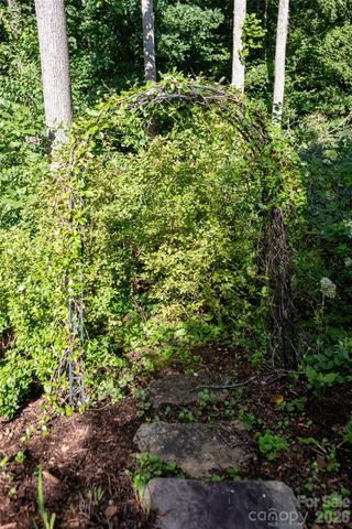 15 Stills Creek Loop, Fairview, NC 28730