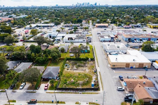 3210 NE 3rd Ave, Oakland Park, FL 33334