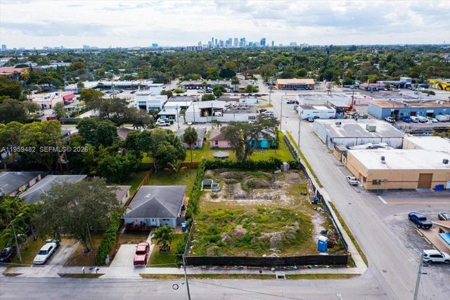 3210 NE 3rd Ave, Oakland Park, FL 33334