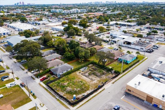 3210 NE 3rd Ave, Oakland Park, FL 33334