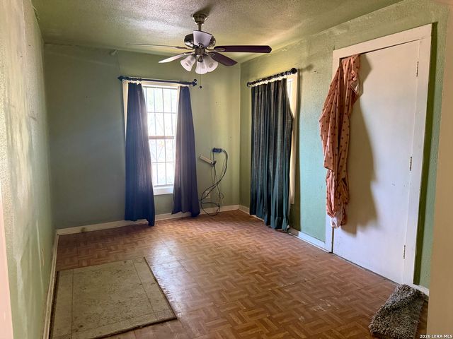 203 Huntington, San Antonio, TX 78207