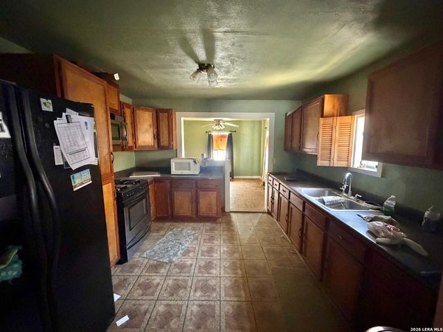 203 Huntington, San Antonio, TX 78207
