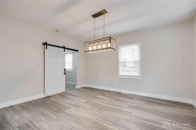 810 Belmonte Park, Dayton, OH 45405