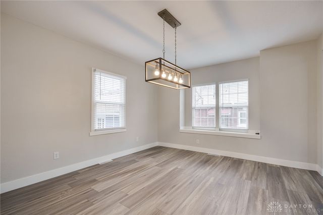 810 Belmonte Park, Dayton, OH 45405