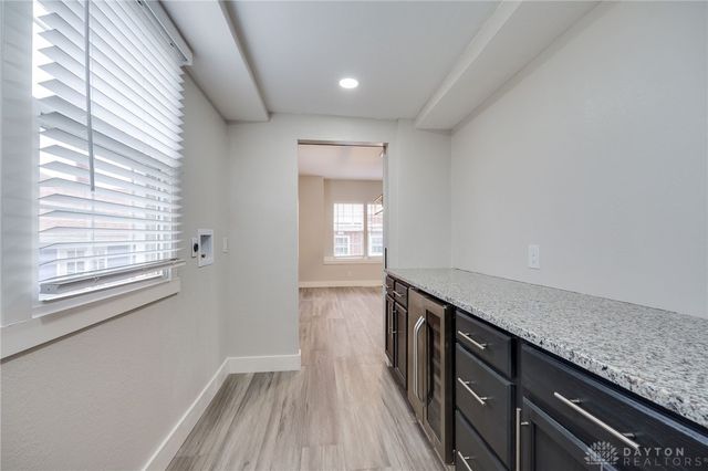 810 Belmonte Park, Dayton, OH 45405