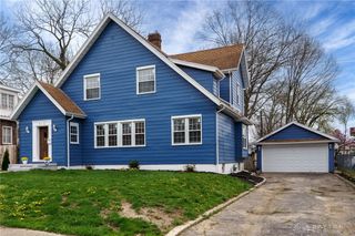 810 Belmonte Park, Dayton, OH 45405