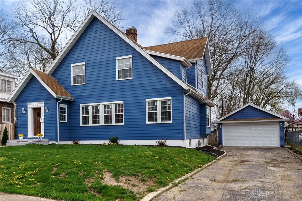 810 Belmonte Park, Dayton, OH 45405