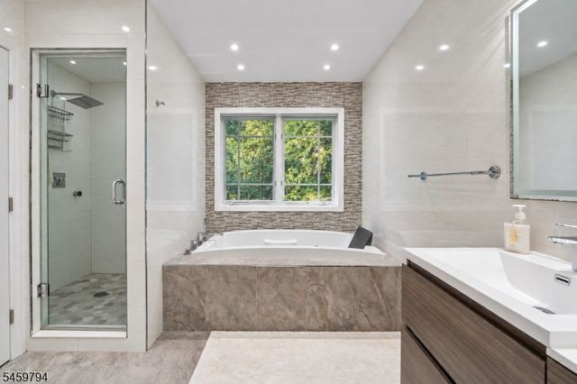 510 Openaki Rd, Denville Twp., NJ 07834
