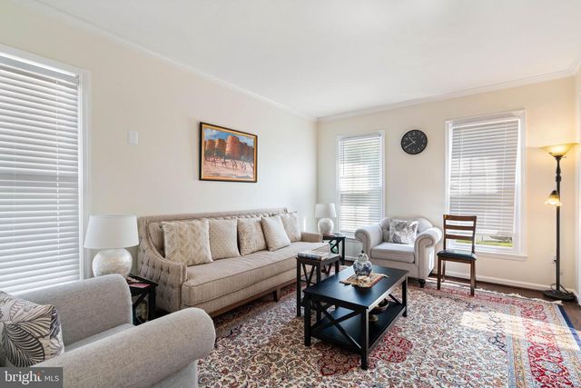 7616 SEABROOK LN, Springfield, VA 22153