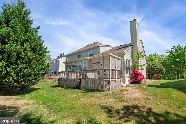 7616 SEABROOK LN, Springfield, VA 22153