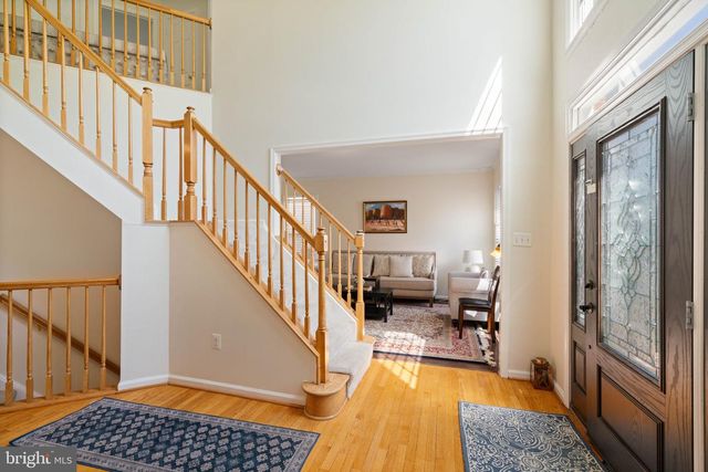7616 SEABROOK LN, Springfield, VA 22153