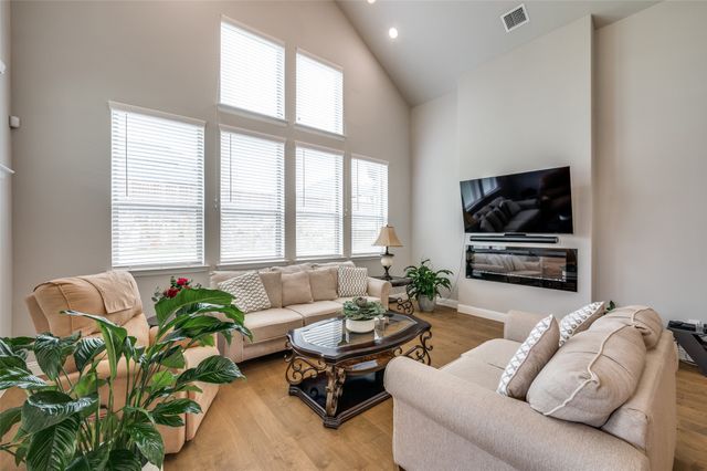 9767 Maple Hill Lane, Frisco, TX 75035