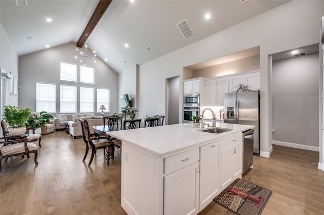 9767 Maple Hill Lane, Frisco, TX 75035