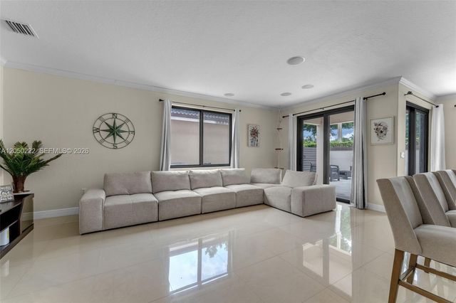 15454 SW 41st Terrace, Miami, FL 33185