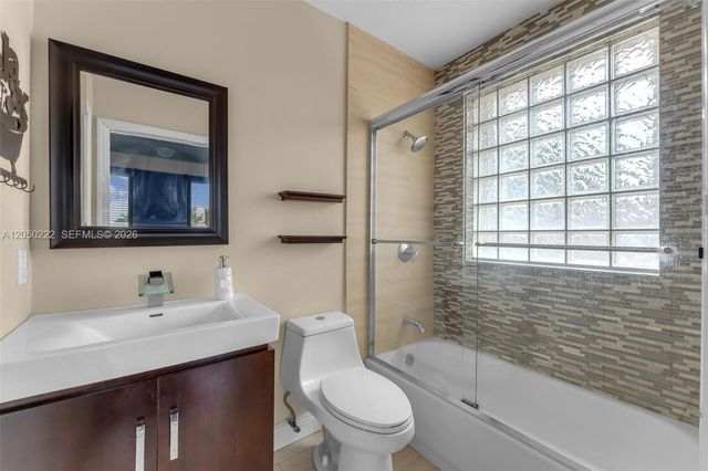 15454 SW 41st Terrace, Miami, FL 33185