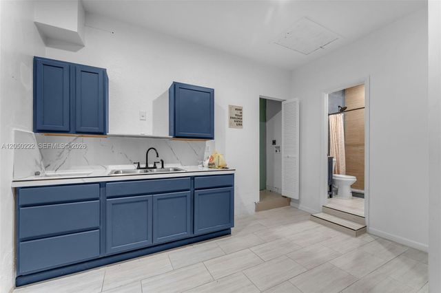 15454 SW 41st Terrace, Miami, FL 33185