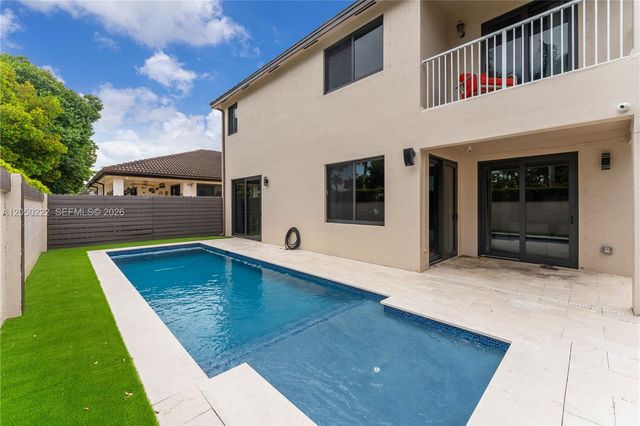 15454 SW 41st Terrace, Miami, FL 33185