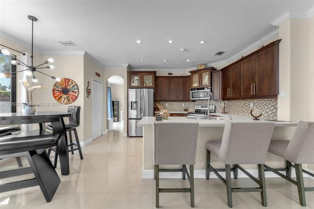 15454 SW 41st Terrace, Miami, FL 33185